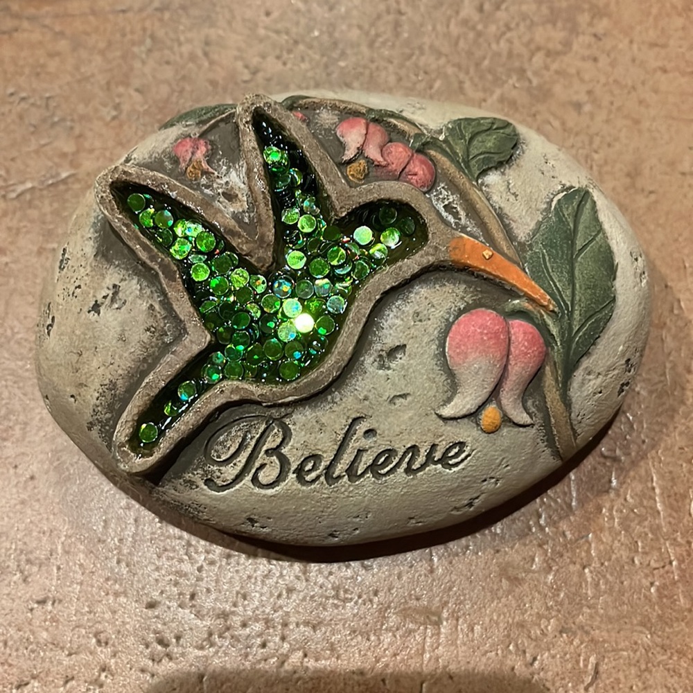 Decorative Garden Stone brand New Hummingbird